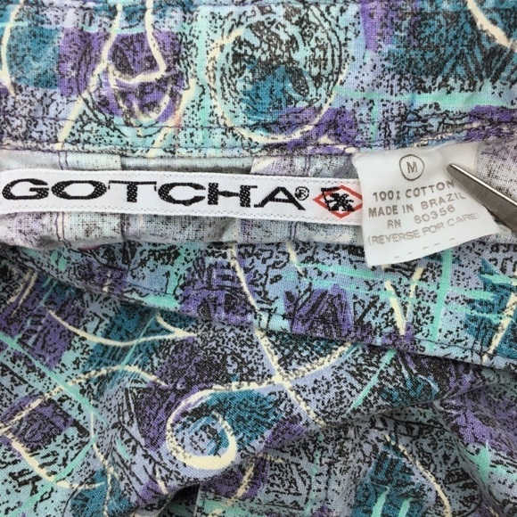 VINTAGE Gotcha Shirt Button Up 80s 90s Skate Surf Retro Tie Dye Geo Size Medium - Picture 6 of 7